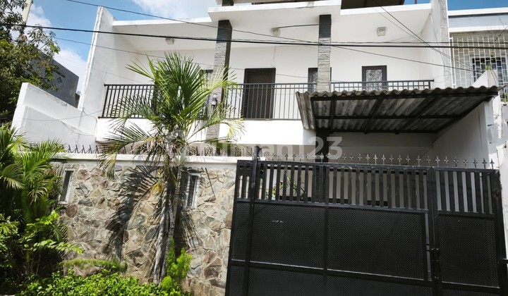 Very nice house ready to occupy on Jati Raya Street, JR 429 Very nice house ready to occupy on Jati Raya Street, JR 429