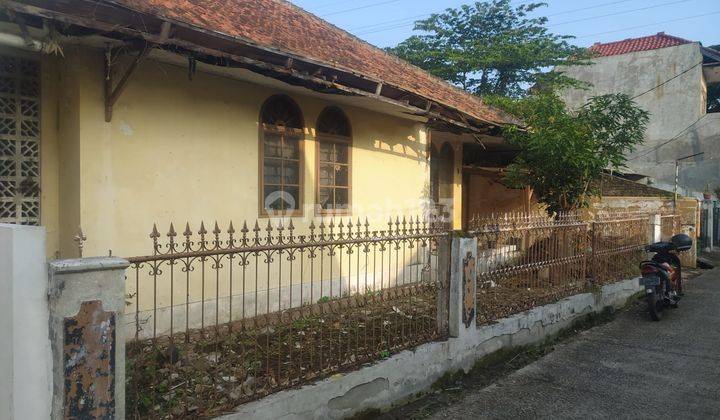Rumah strategis hitung tanah area Margacinta,jarang ada 1