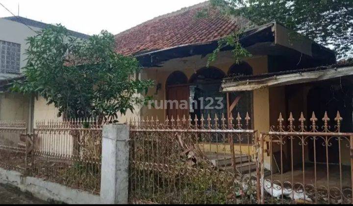 Rumah strategis hitung tanah area Margacinta,jarang ada 3