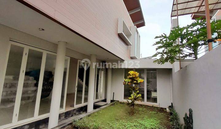Rumah Mewah Villa Canggu 2 Lantai Dalam Kompleks 9