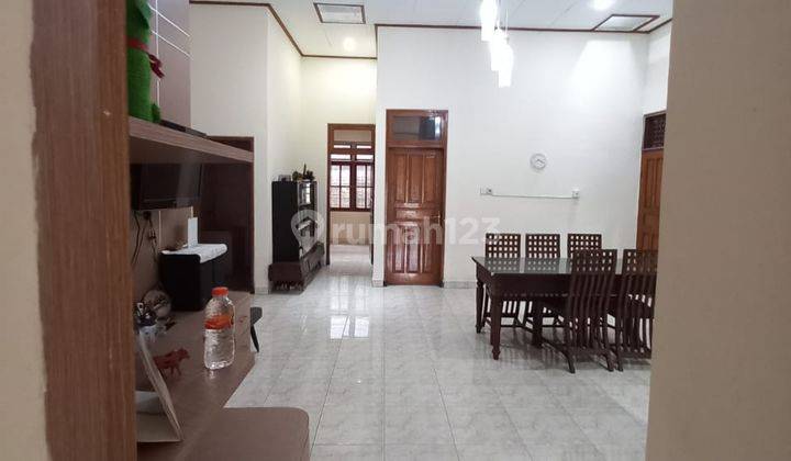 Rumah Bagus Furnished di Gatot Subroto Tengah, Denpasar 4
