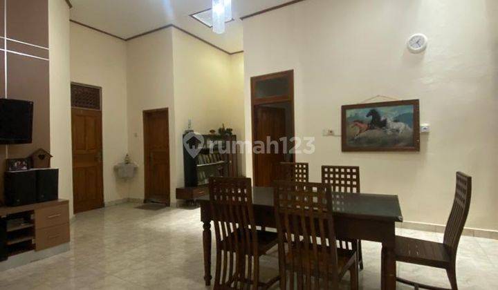 Rumah Bagus Furnished di Gatot Subroto Tengah, Denpasar 5