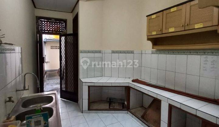 Rumah Bagus Furnished di Gatot Subroto Tengah, Denpasar 8