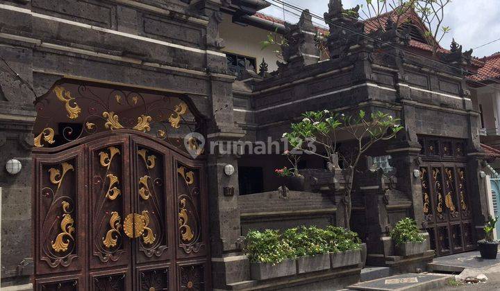 Rumah 2 Lantai Bagus Semi Furnished SHM di Renon 1