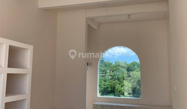 Rumah Villa 3 Lantai Baru Dalam Kompleks di Nusa Dua 2