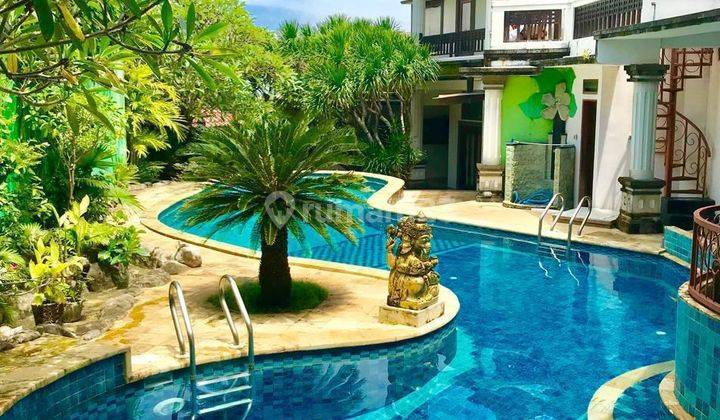 Rumah Bagus Furnished SHM Nusa Dua, Badung 1