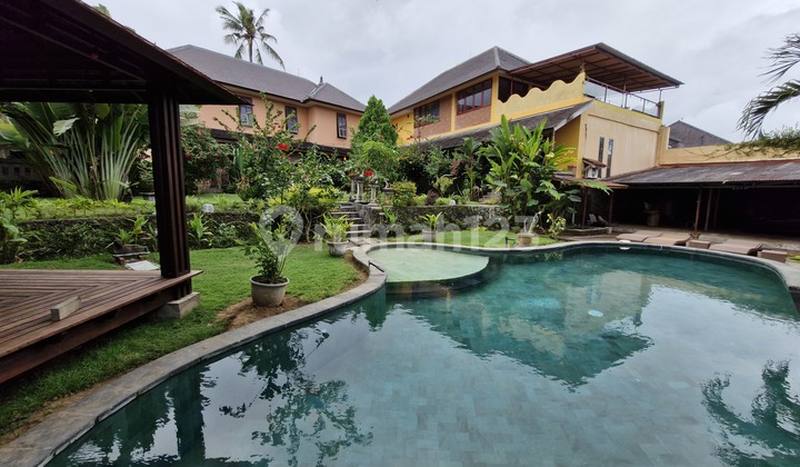Villa House with Jungle View Fully Furnished in Gianyar 1