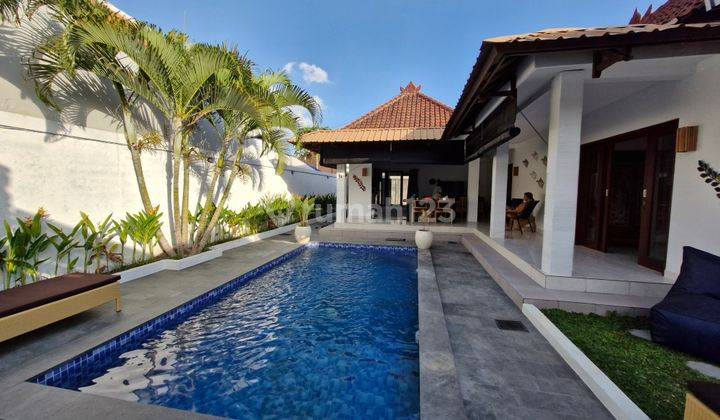 Rumah Villa Kontrakan Furnished di Sunset Road, Badung 2