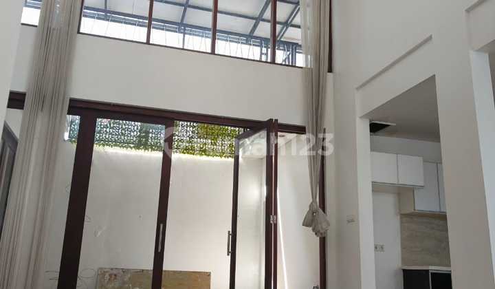 Rumah Siap Huni Luas 2 Lantai Pusat Kota Elit Renon Denpasar 2