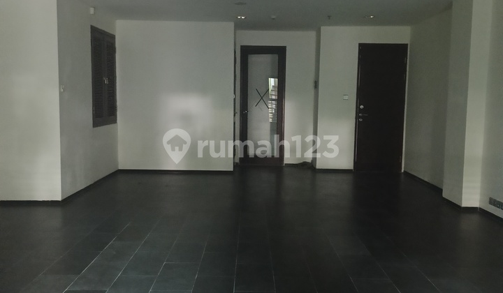 Ruko Elit Satu Lantai Dalam Komplek Kantor Strategis di Renon