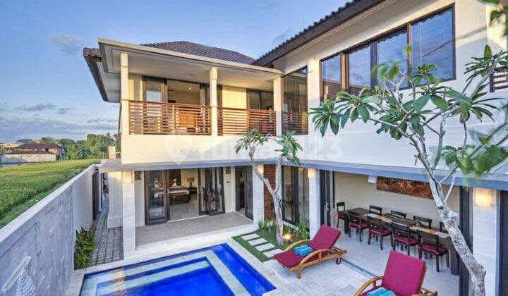 Luxury Vila SHM 5 Bedroom Strategic Location At Kerobokan