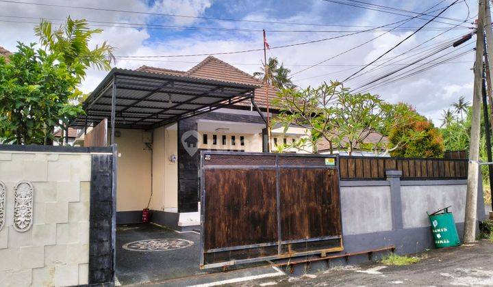Rumah satu lantai halaman luas lokasi dekat pantai pering Gianyar 2