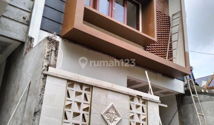 Rumah semi vila  SHM  one gate  dekat pantai Sanur 1