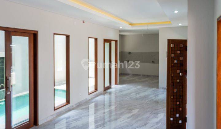 Rumah  mewah modern SHM 2 lantai  dekat pantai sanur 2