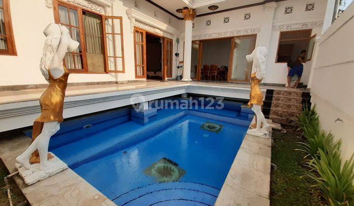 Super luxury two-story house near Trans Mall Denpasar 2