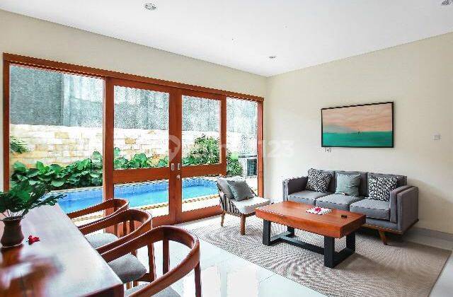 Vila Modern  3 Bedroom  View Jungle Area Ubud  1