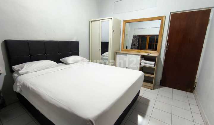 2 Bedroom Furnished Apartment with Public Pool Near Ubud