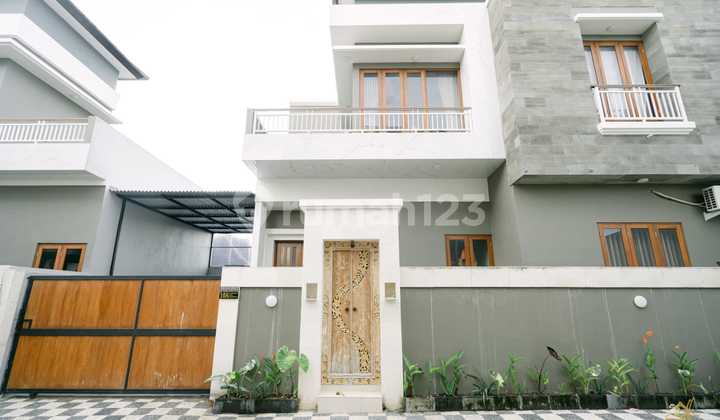 Rumah Baru Modern 2 Lantai Dekat Pantai Sanur  1