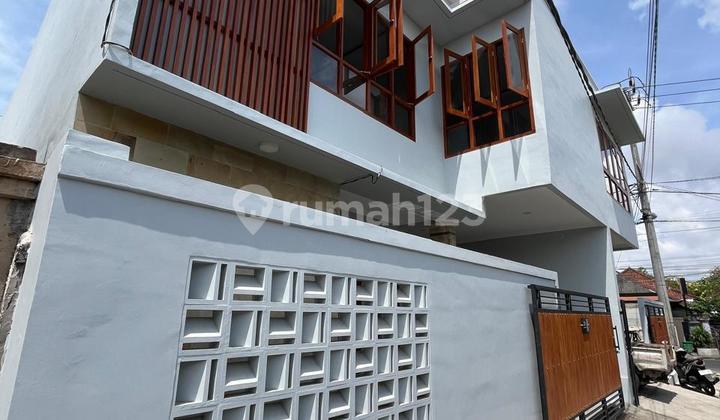 Rumah Vila Modern 2 Lantai Lokasi Strategis Dekat Pantai Sanur Rumah Vila Modern 2 Lantai Lokasi Strategis Dekat Pantai Sanur