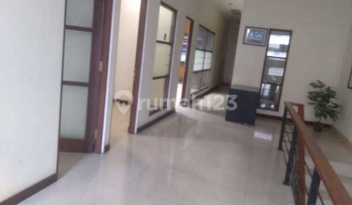 Ruko Strategis Main Road 2.5 Lantai Siap Pakai Renon Denpasar