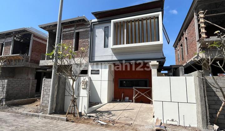 Rumah 2 Lantai Konsep Vila One Gate Strategis Dekat Pantai Sanur