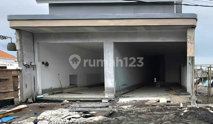 Ready-to-Occupy Shophouse in Batu Beliq Seminyak Area