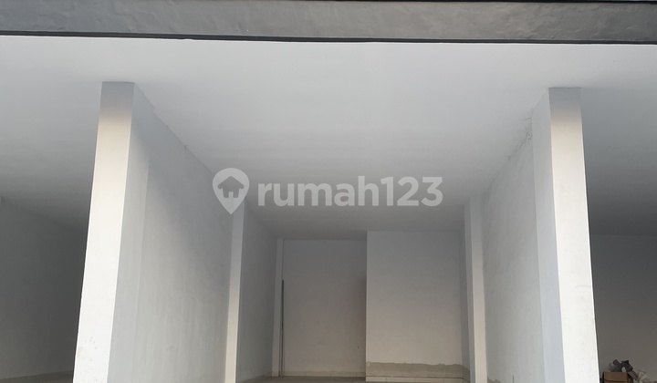 Ready-to-occupy shophouse in Canggu area 2
