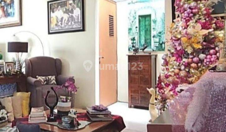 Rumah cantik dijual dibawah pasaran, lokasi strategis, dekat pondok indah, rumah siap huni 2