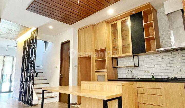 Di Jual Segera, Rumah Cantik di Discovery Sektor 9 Bintaro Jaya, design scandinavian industrial 1