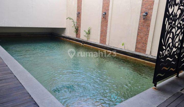 Rumah Mewah dalam cluster,  Siap Huni,  ada swimming pool,  1