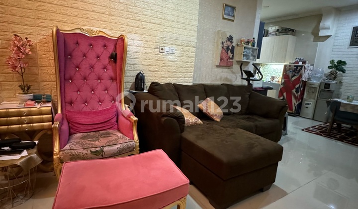 Beautiful Ready-to-Live House in Villa Bintaro Indah Beautiful Ready-to-Live House in Villa Bintaro Indah