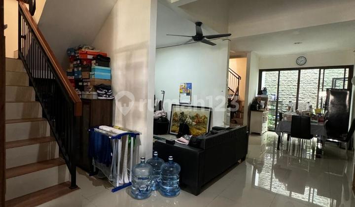 Rumah siap huni 2 lantai di Bintaro Jaya Sektor 9 Rumah siap huni 2 lantai di Bintaro Jaya Sektor 9