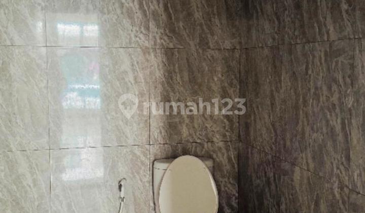 Dijual Rumah Siap Huni Baru di Emerald Bintaro Jaya Sektor 9 2