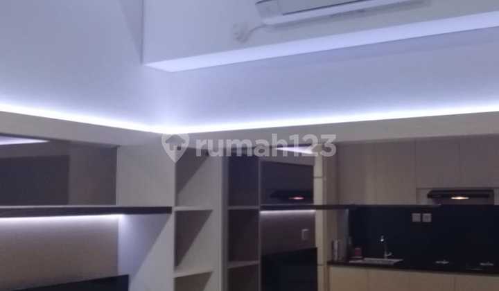 Nice ready-to-occupy apartment in Breeze Bintaro Nice ready-to-occupy apartment in Breeze Bintaro