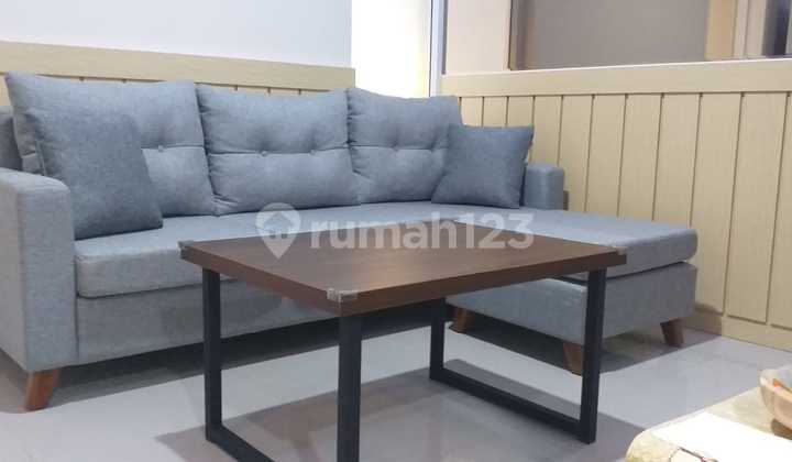 Nice ready-to-occupy apartment in Breeze Bintaro Nice ready-to-occupy apartment in Breeze Bintaro