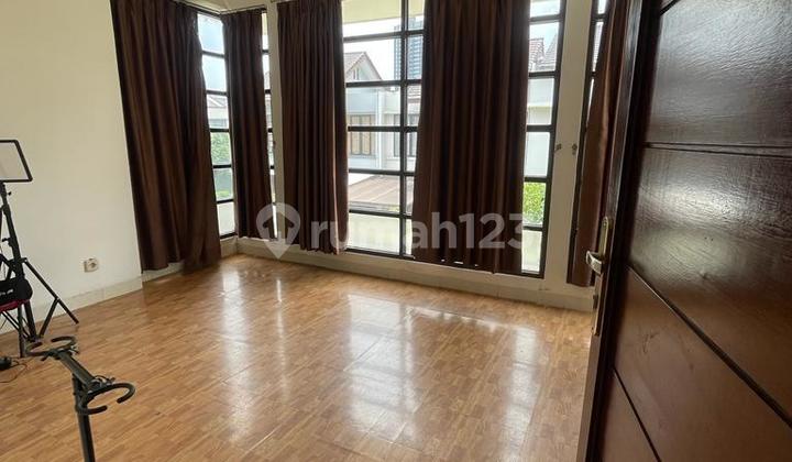 Dijual Rumah di Emerald Bintaro Sektor 9