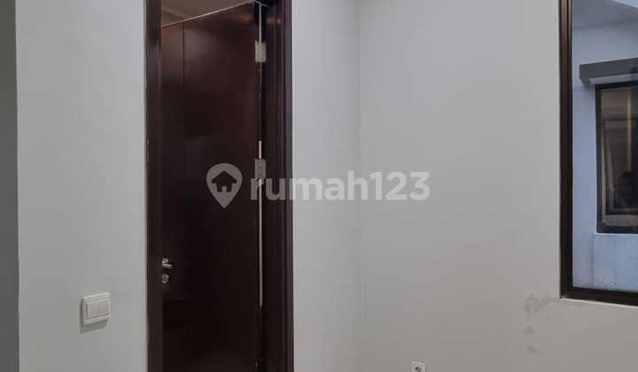 Rumah Nyaman Disewakan Siap Huni Lokasi Strategis di Bsd City 2