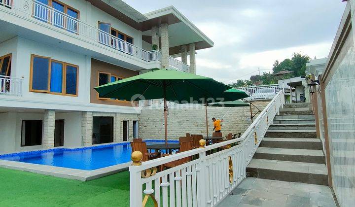 Disewakan villa 3 lantai Mewah Puncak Bogor 15