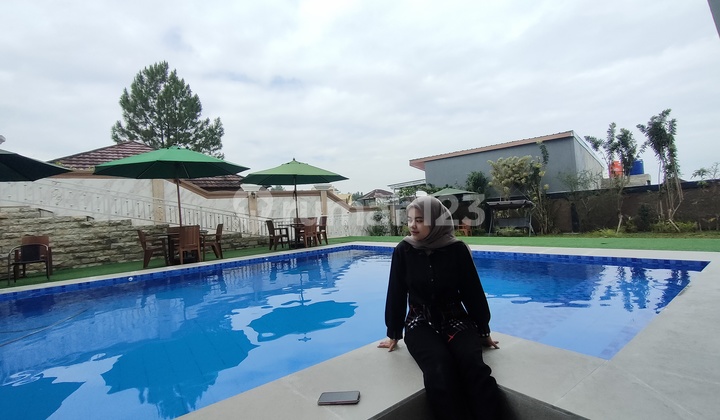 Disewakan villa 3 lantai Mewah Puncak Bogor 17