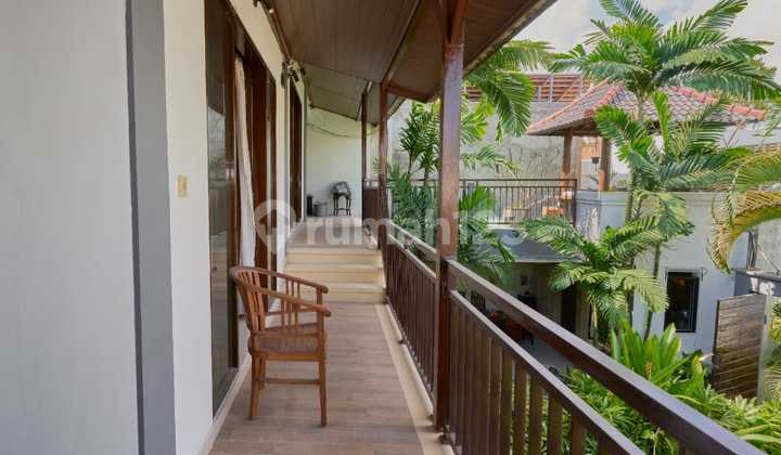 For Sale Ready to Live In 3 Villas 3 Private Pool & 1 Unit 2 Floors Mezzanine Newly Renovated