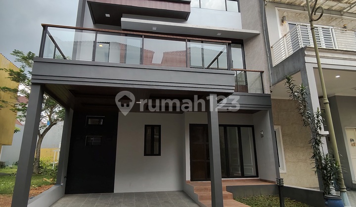 Rumah Cantik Modern Minimalis 3 Lantai Lokasi Bagus