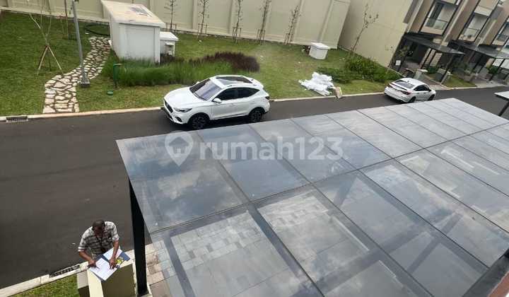 Strategic Location and Garden Facing! Quick Sale of a Well-Maintained 2-Story House in Cameron Gading Serpong Cluster 2