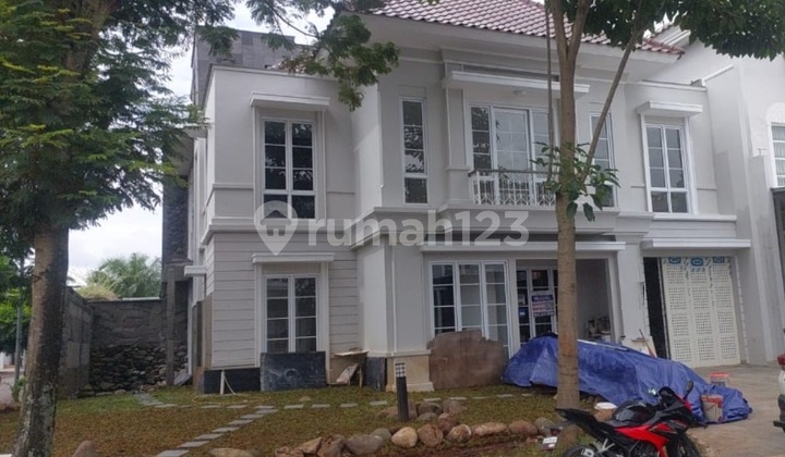 Granada Hook! Renovated Spacious Alicante Cluster House!