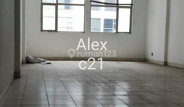 Di Sewakan Unit Ruko 3 Lantai Di Area Sudirman 7