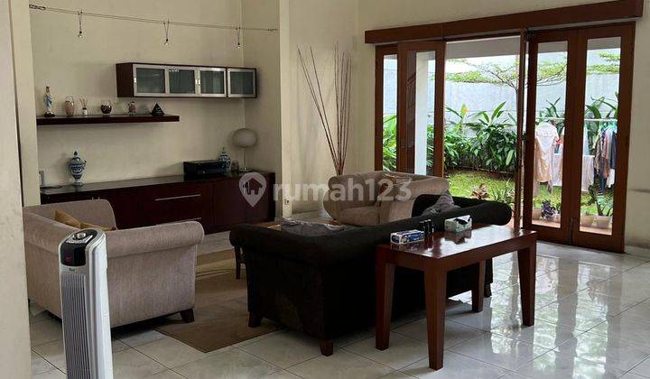 Dijual Rumah Mewah Daerah Elite Kebayoran Lama 446 Meter 1