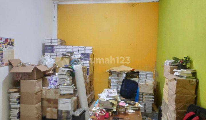Dijual Ruko Condet 2,5 Lantai 170 Meter 3