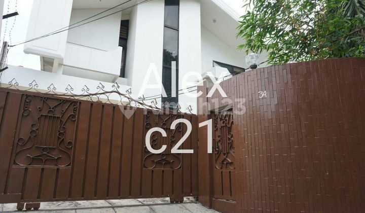 For Sale House on Jl. Bangka B U South Jakarta