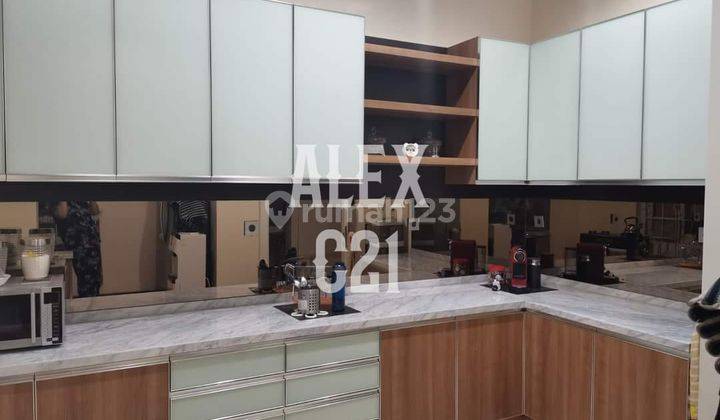 Dijual Rumah di Jakarta Selatan Kebayoran Baru Jalan Kyai Maja.  2