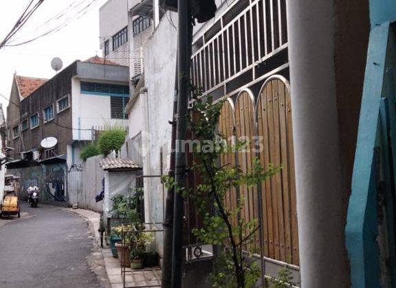Dijual Rumah Bentuk Ruko 4 Lantai Dekat Mrt Hayam Wuruk 5