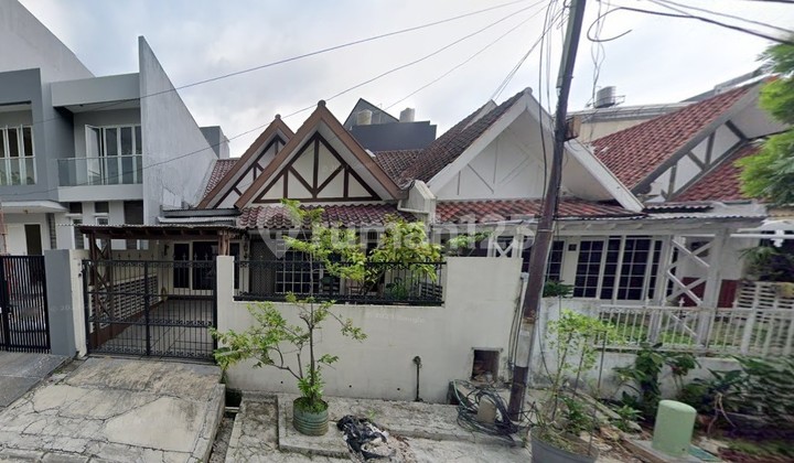 Dijual rumah layak huni di Puri, Kembangan Selatan, Kembangan, Jakarta Barat